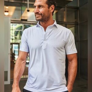 Collars & Co. Featherweight Flex Polo Pulse Size Small NEW With Tag